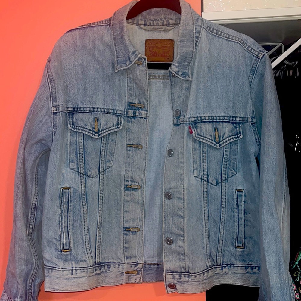 Levi’s Women Denim Jacket Size Medium